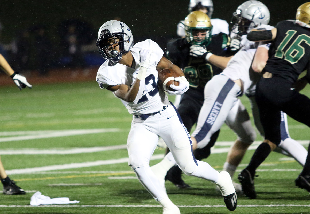 a Jesuit Lake Oswego football Oregon November 3 2023 Dan Brood 20